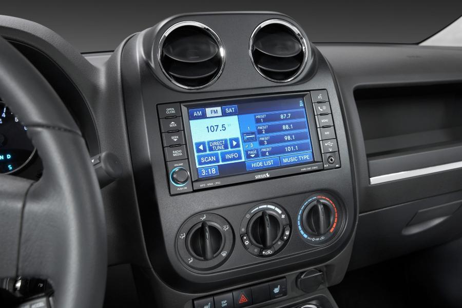  Jeep Patriot Limited 2010 года  (фото 2 из 3)